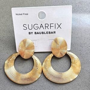 NWT Gold Textured Drop Earrings – Sugarfix by BaubleBar (Nickel Free)